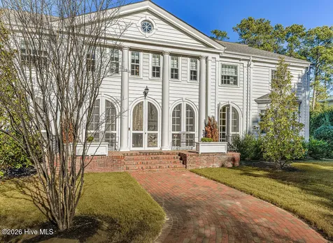 12 E Barrett Road Pinehurst NC 28374