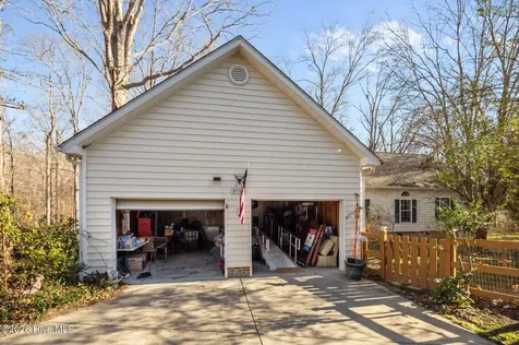 4802 Seterra Bend Durham NC 27712