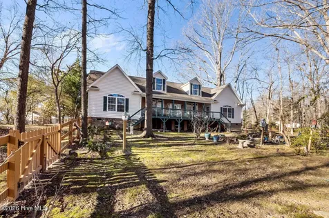 4802 Seterra Bend Durham NC 27712