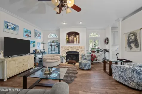 4802 Seterra Bend Durham NC 27712