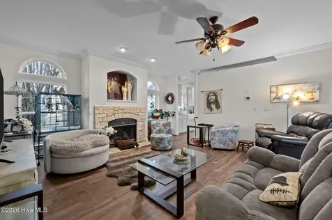 4802 Seterra Bend Durham NC 27712