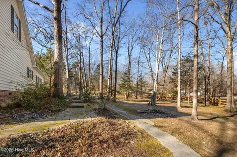 4802 Seterra Bend Durham NC 27712