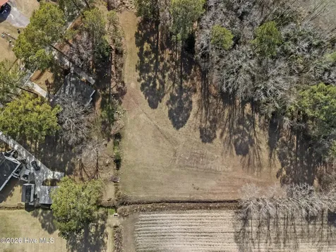 124 Hc Powers Road Wallace NC 28466