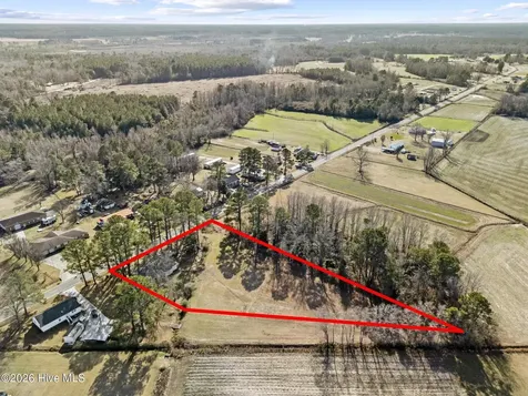 124 Hc Powers Road Wallace NC 28466