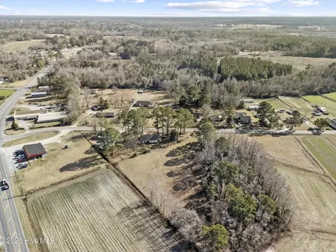 124 Hc Powers Road Wallace NC 28466