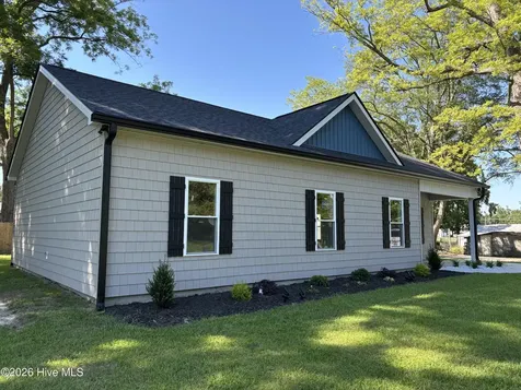 218 White Street Vanceboro NC 28586