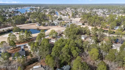 1004 Barkentine Drive New Bern NC 28560