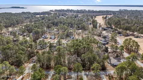 1004 Barkentine Drive New Bern NC 28560
