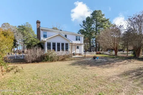 2405 Williamsburg Drive NW Wilson NC 27896