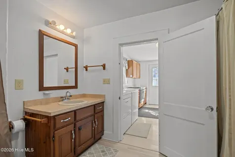 664 Seashore Drive Atlantic NC 28511