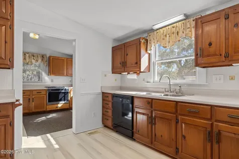 664 Seashore Drive Atlantic NC 28511