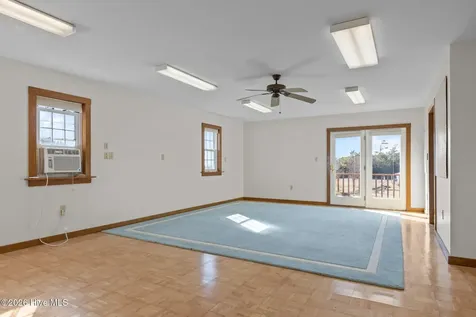 664 Seashore Drive Atlantic NC 28511