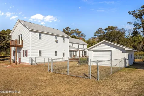 664 Seashore Drive Atlantic NC 28511