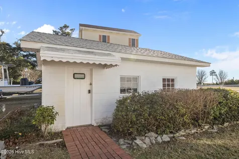 664 Seashore Drive Atlantic NC 28511