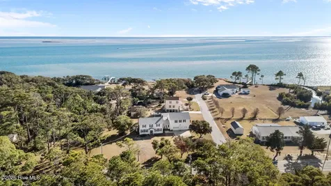 664 Seashore Drive Atlantic NC 28511