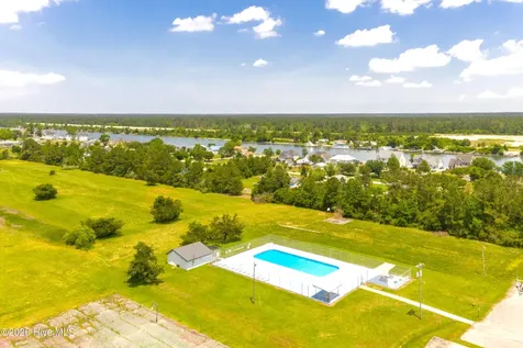 107 Tradewinds Road Newport NC 28570