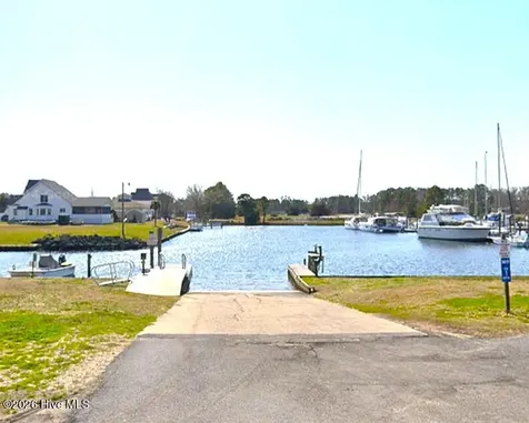 107 Tradewinds Road Newport NC 28570