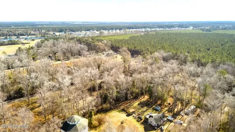 107 Tradewinds Road Newport NC 28570