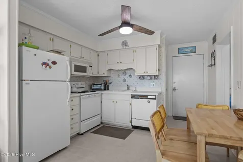 2008 E Fort Macon Road E Atlantic Beach NC 28512