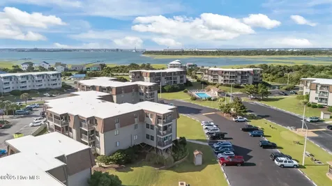 2008 E Fort Macon Road E Atlantic Beach NC 28512