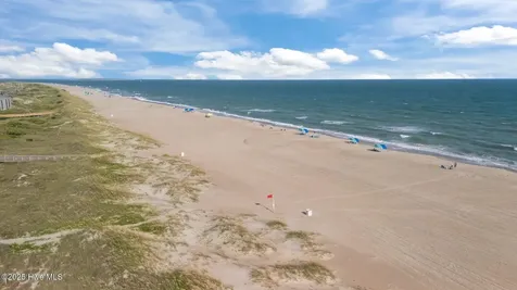 2008 E Fort Macon Road E Atlantic Beach NC 28512