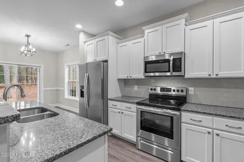286 Longleaf Drive West End NC 27376