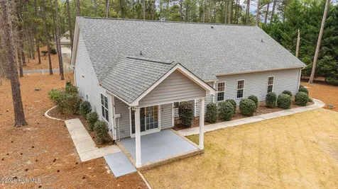 286 Longleaf Drive West End NC 27376