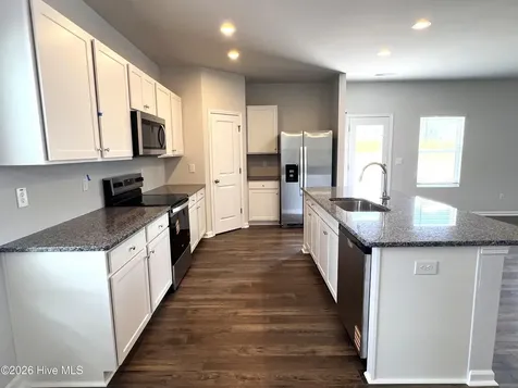 284 Happy Trail Road Aberdeen NC 28315