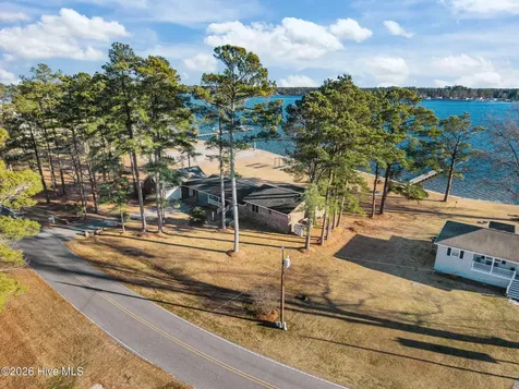 651 Smith Shore Road Belhaven NC 27810