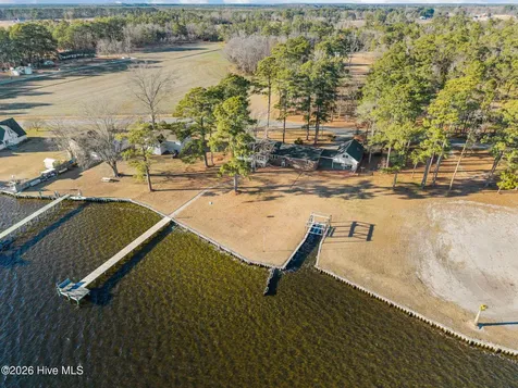 651 Smith Shore Road Belhaven NC 27810