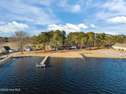 651 Smith Shore Road Belhaven NC 27810
