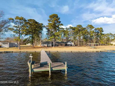 651 Smith Shore Road Belhaven NC 27810