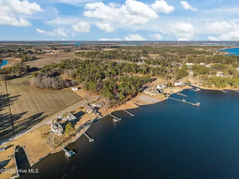 651 Smith Shore Road Belhaven NC 27810