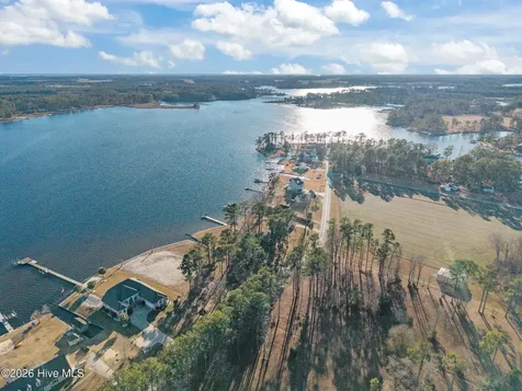 651 Smith Shore Road Belhaven NC 27810