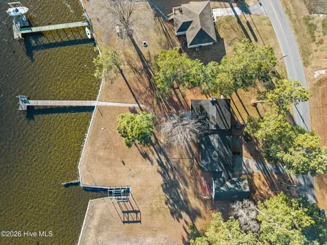 651 Smith Shore Road Belhaven NC 27810