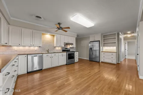 651 Smith Shore Road Belhaven NC 27810
