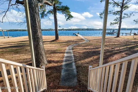 651 Smith Shore Road Belhaven NC 27810