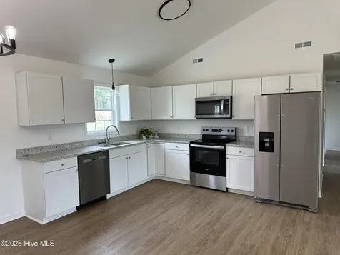 2173 Rowan Road Clinton NC 28328