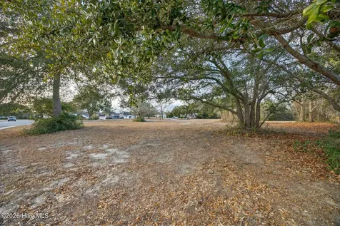 32 Salt Marsh Lane Hampstead NC 28443