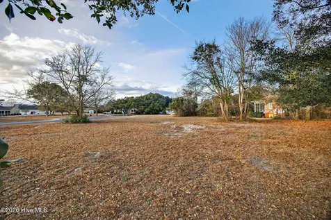 32 Salt Marsh Lane Hampstead NC 28443