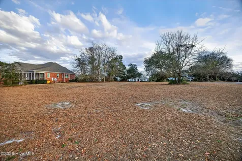 32 Salt Marsh Lane Hampstead NC 28443