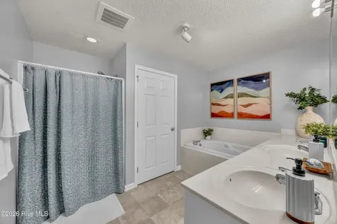 4126 Breezewood Drive Wilmington NC 28412