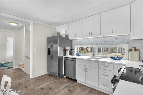 5225 E Beach Drive Oak Island NC 28465