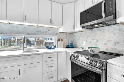 5225 E Beach Drive Oak Island NC 28465