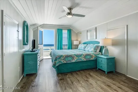 5225 E Beach Drive Oak Island NC 28465