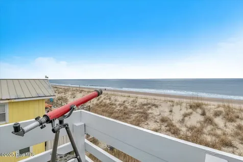 5225 E Beach Drive Oak Island NC 28465