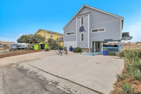 5225 E Beach Drive Oak Island NC 28465