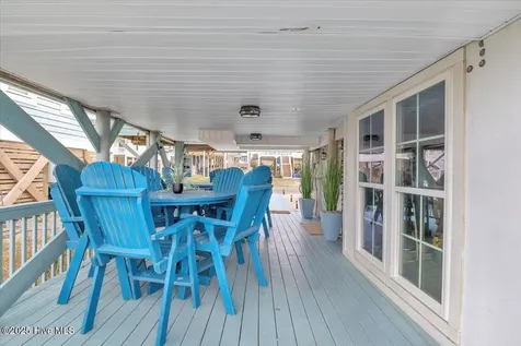 5225 E Beach Drive Oak Island NC 28465