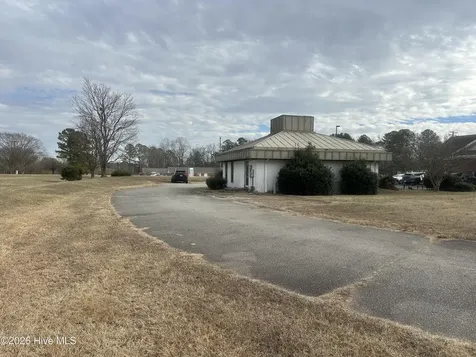 9435 Nc 305 Highway Jackson NC 27845