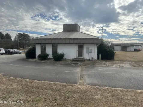 9435 Nc 305 Highway Jackson NC 27845